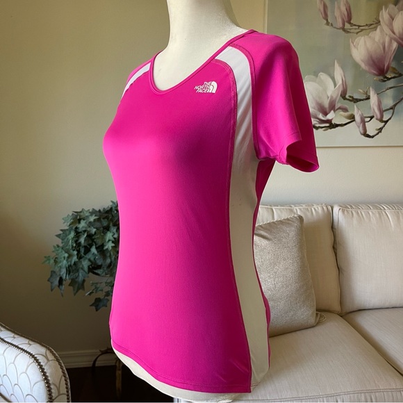 Barbie Pink The North Face Pink White Cap Sleeve Vapor Wick Tee Shirt - Picture 4 of 15
